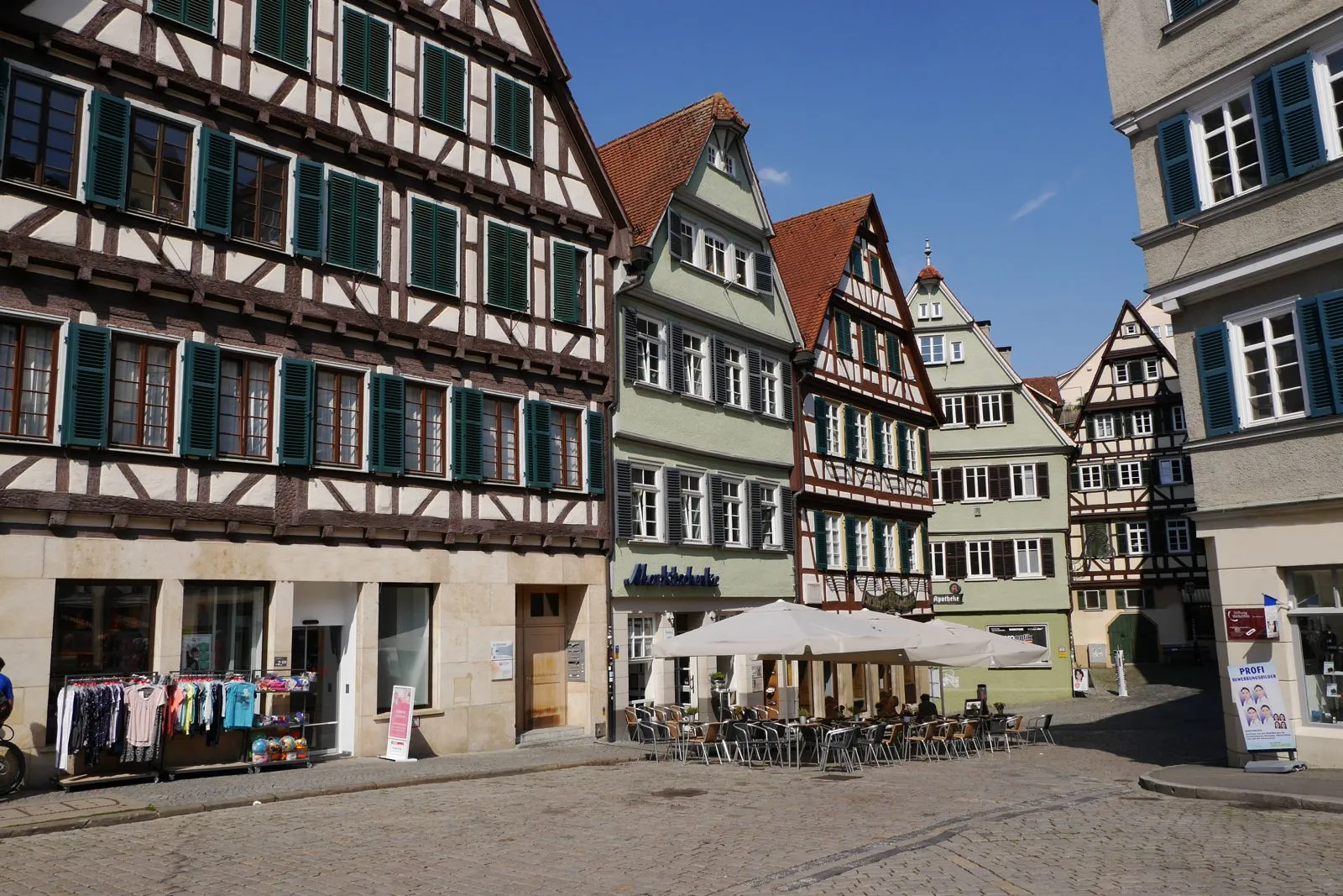 Blick auf den Marktplatz in Tübingen
